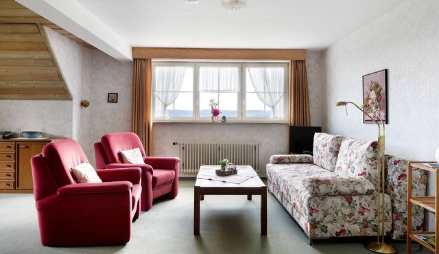 Apartment 'Mönch' with Shared Garden, Balcony and Wi-Fi