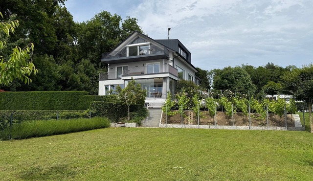 Apartment 'Müller' with Lake View, Wi-Fi and Air Conditioning