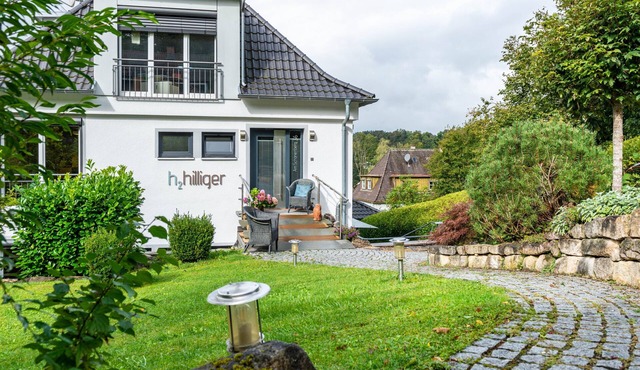 Apartment Nest with Balcony in Sigmaringen – Quiet Location, Garden Access, Castle View