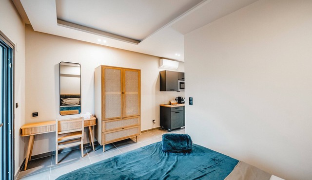 Apartment 'Nima 1' with Shared Terrace, Wi-Fi and Air Conditioning