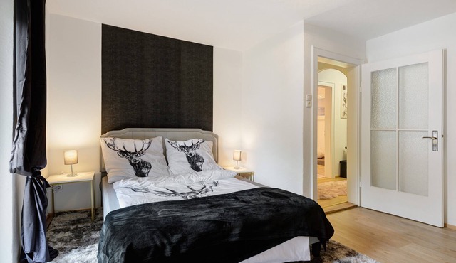 Apartment 'Oben' with Mountain View, Balcony and Wi-Fi