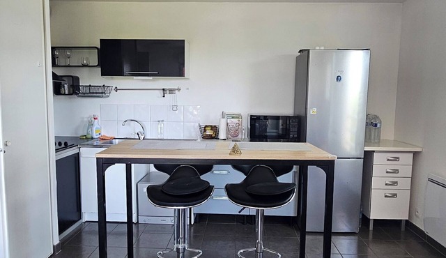 Apartment overlooking the Seine 10 minutes from La Défense