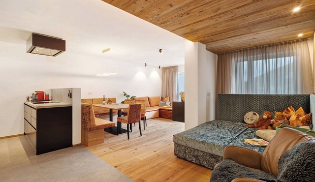 Apartment 'Paradeis Apartments A17' with Mountain View, Balcony and Wi-Fi