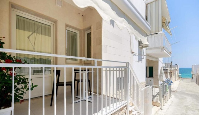 Apartment 'Paramar - Capitolo' with Sea View, Wi-Fi and Air Conditioning