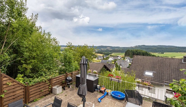 Apartment 'Perle Am Pön' with Mountain View, Private Terrace and Wi-Fi