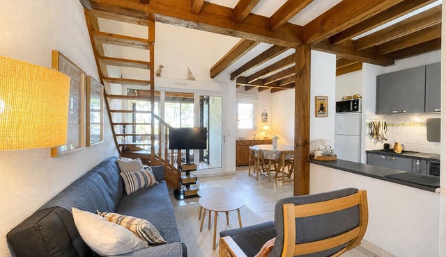 Apartment, pets allowed - Pool and lake view