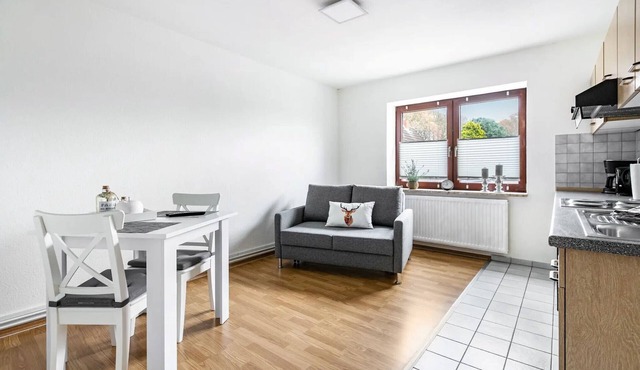Apartment "Practical Mechanic Room 5" with Shared Garden and Wi-Fi
