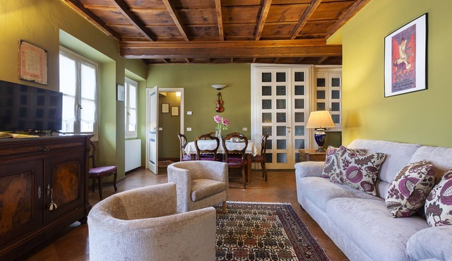 Apartment-Private Bathroom-Garden view-Puccini