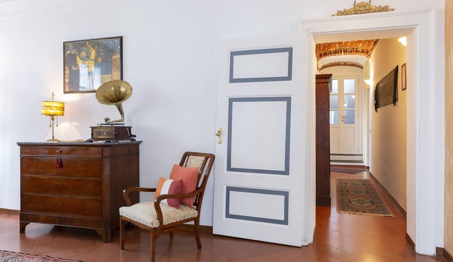 Apartment-Private Bathroom-Balcony-Vivaldi