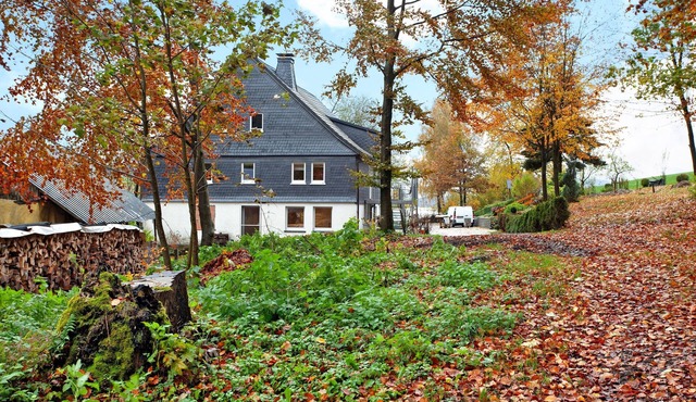 Apartment 'Richters Hof' – A Nature Retreat for Your Getaway!