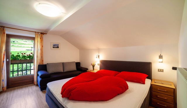 Apartment "Rieglhof Kükennest" with Mountain View, Garden & Wi-Fi
