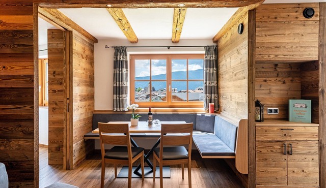 Apartment 'Rodererhof Lajen Apt Raschötz' with Mountain View, Balcony and Wi-Fi