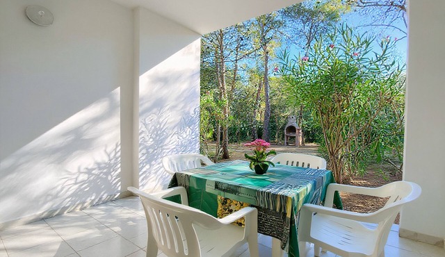 Apartment 'Sabbia D'oro, Trilocale 401' with Shared Pool and Wi-Fi