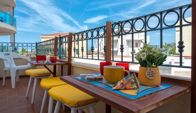 Apartment San Giovanni Lido Close to the Beach with Sea View & Balcony