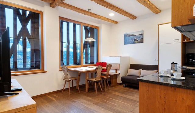 Apartment 'Schloss Gravetsch Castel' with Mountain View and Shared Garden