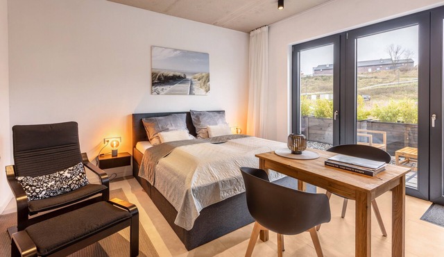 Apartment 'Schlossterrassen 4a' with Terrace, Shared Garden and Wi-Fi