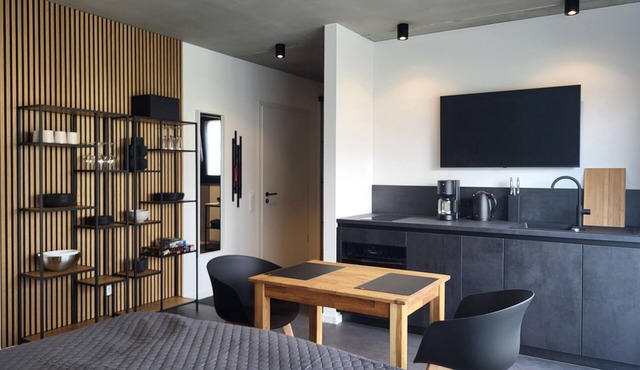 Apartment 'Schlossterrassen 8b' with Private Terrace, Shared Garden and Wi-Fi
