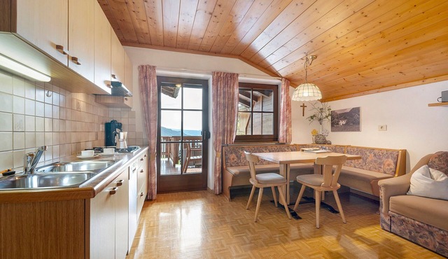 Apartment 'Schönblick' with Mountain View, Shared Pool and Wi-Fi