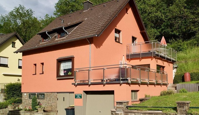 Apartment Schuh - 2-bed apartment with balcony