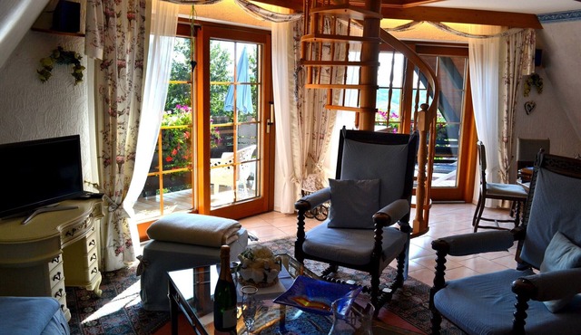Apartment 'Schwalbennest' with Mountain View, Private Balcony and Wi-Fi