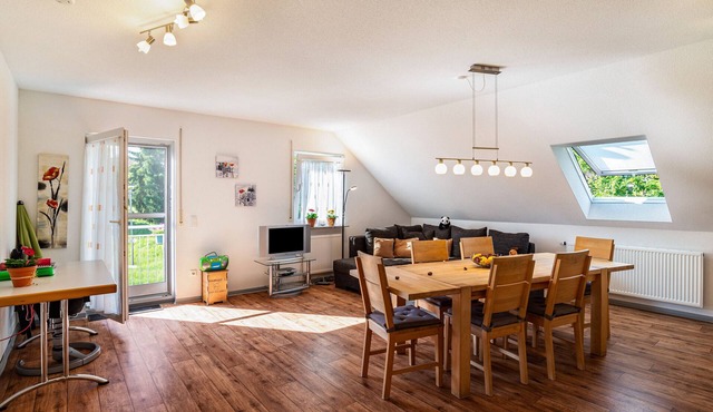 Apartment "Schwalbenhof Dreßler und Duss für 4 Personen" with Balcony & Wi-Fi