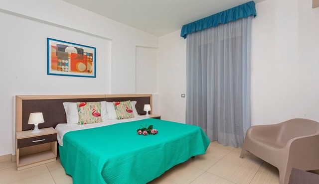 Apartment 'Secondo Piano 318/319' with Shared Terrace, Wi-Fi and Air Conditioning