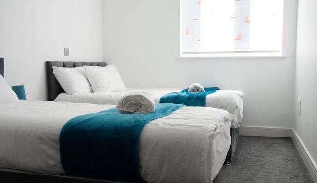 Apartment Sleeps 7 with Wifi