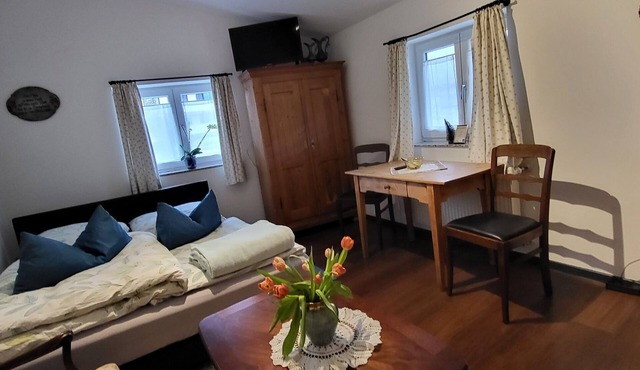 Apartment Sonja mit Dusche und Blick auf den Bach