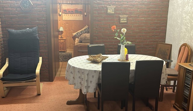 Apartment 'Souterrainwohnung Zum Leiselsee' with Shared Garden and Wi-Fi