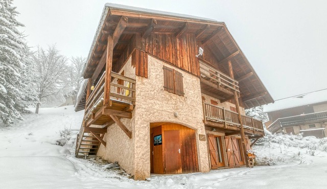 Apartment 'Souveraine 3 Charmant Appartement' with Mountain View, Balcony and Wi-Fi
