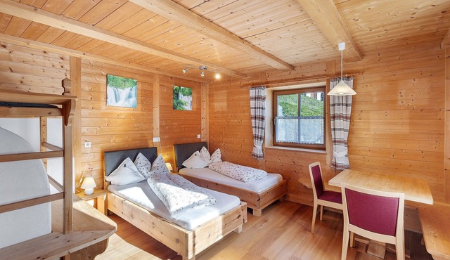 Apartment 'Steinhof Heuboden' with Mountain View, Shared Terrace and Wi-Fi