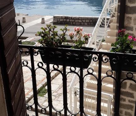 Apartment Stern