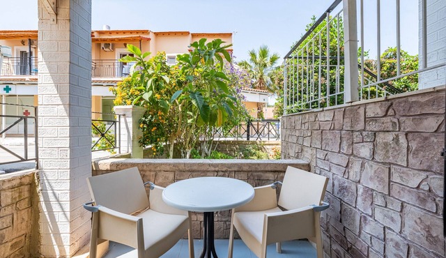 Apartment 'Studio' with Wi-Fi and Air Conditioning
