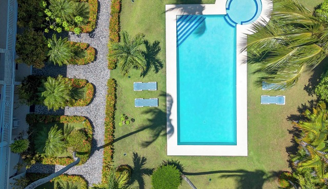 Apartment/Swimming Pool/80 m beach-restaurants/Wifi