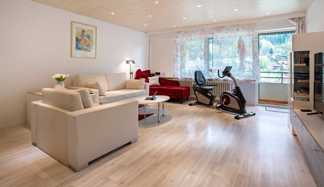 Apartment 'Talblick Mit Schwimmbad' with Mountain View, Balcony and Wi-Fi