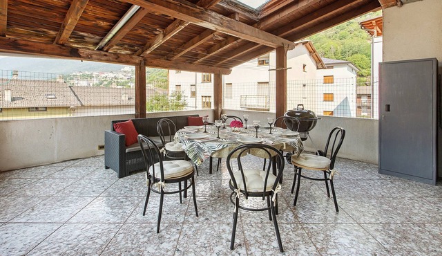 Apartment 'Terrazza Valtellina' with Mountain View, Shared Terrace and Wi-Fi