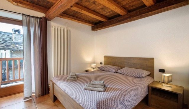 Apartment 'Tra Montagna E Città - Aosta' with Mountain View and Balcony