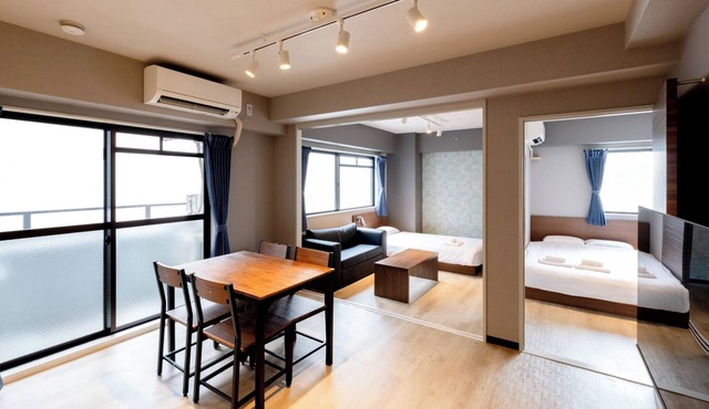 Apartment Type D double bed x 1 single bed x 2 - 11D/Osaka Ōsaka