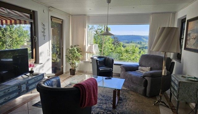 Apartment 'Unter Linden' with Private Terrace, Private Garden and Wi-Fi