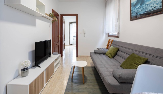 Apartment 'Valle Inclan' with Balcony