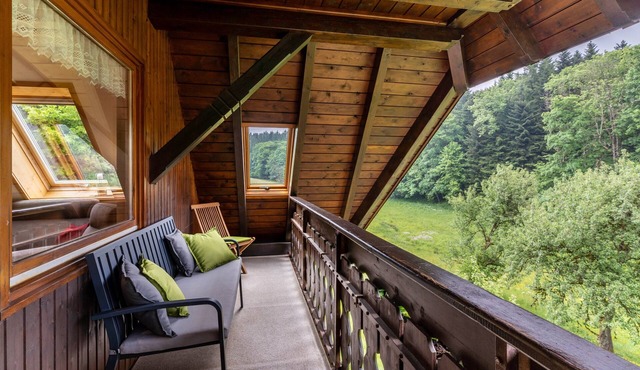 Apartment 'Vogelnest' with Mountain View, Shared Pool and Wi-Fi