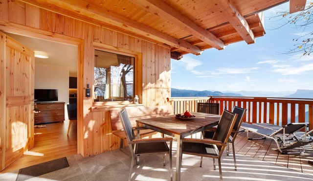 Apartment 'Waldele Bichl Hauserhof' with Mountain View, Private Terrace and Wi-Fi