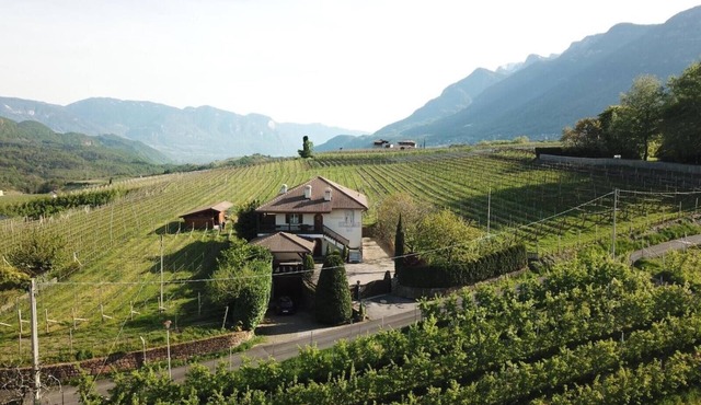 Apartment 'Weingut Hochleiten Latemar' with Mountain View, Balcony and Wi-Fi