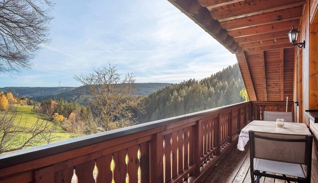 Apartment 'Wiesenblick' with Shared Terrace, Shared Garden and Wi-Fi