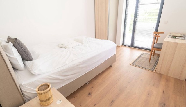 Apartment with 1 bedroom and view - Colakation GmbH