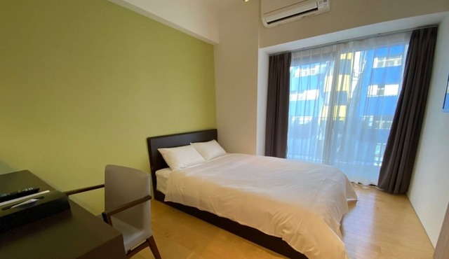 apartment with a double bed near kujo St - 2nd to 10th floor 601 / Osaka Ōsaka