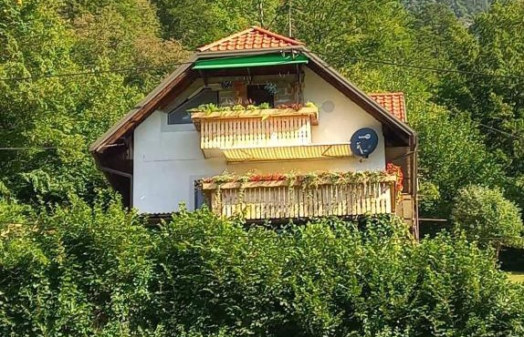APARTMENT WITH A VIEW