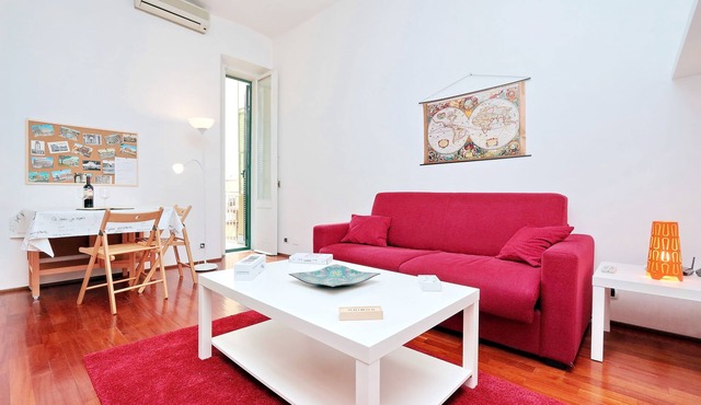 Apartment with balcony in the center of Rome near Termini Station