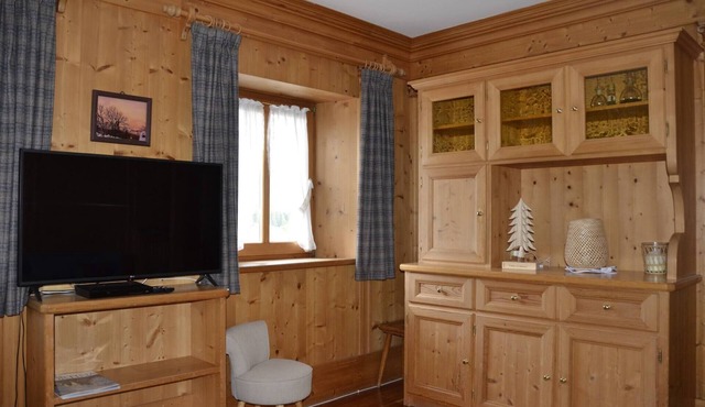 Apartment with three bedrooms and garden in Chiave