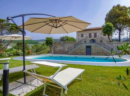 Apartment With Pool In Vinci Hills
